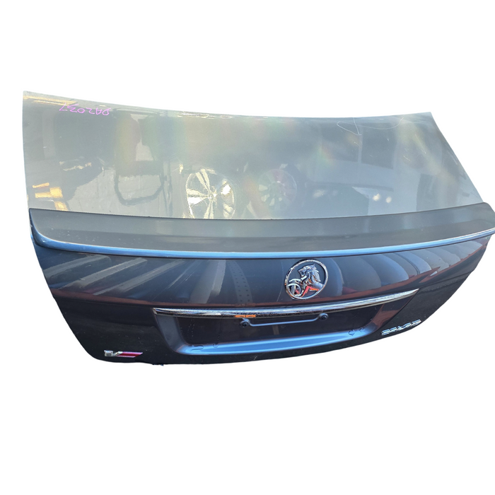 Da2037 - VE Holden Calais V Sedan -  Bootlid with Bobtail Badges & Chrome Trim - Prussian Steel #102X