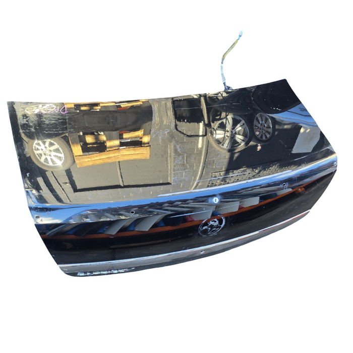 Da2040 - WM/WN Holden Caprice/Statesman -  Bootlid w/ "CAPRICE V" Badges & Chrome Trim - Phantom Black #790F