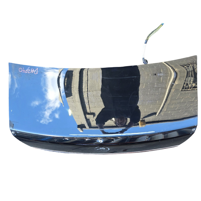 Da2040 - WM/WN Holden Caprice/Statesman -  Bootlid w/ "CAPRICE V" Badges & Chrome Trim - Phantom Black #790F