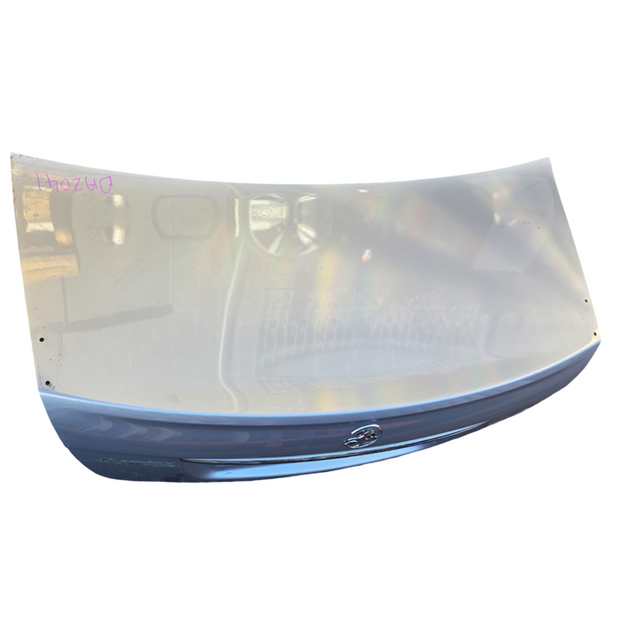 Da2041 - VE SSV Holden Commodore -  Bootlid w/ "SSV" Badges & Chrome Trim - Nitrate Silver #636R