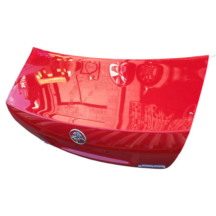 Da2042 - VE Holden Commodore -  Bootlid w/ "SS" Badges - Sting Red #687F
