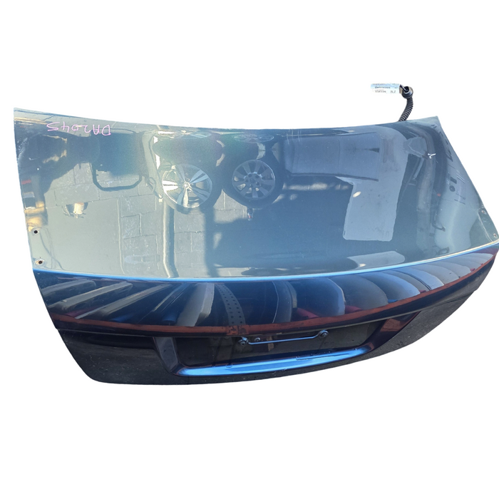 Da2045 - VE Holden Commodore Sedan - Bootlid Karma #610R