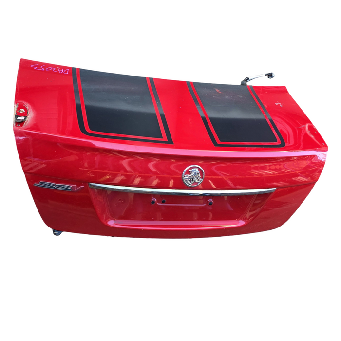 Da2053 - VE Holden Commodore -  Bootlid w/ Black Decal Sticker, "SSV" Badges & Chrome Trim - Sting Red #687F