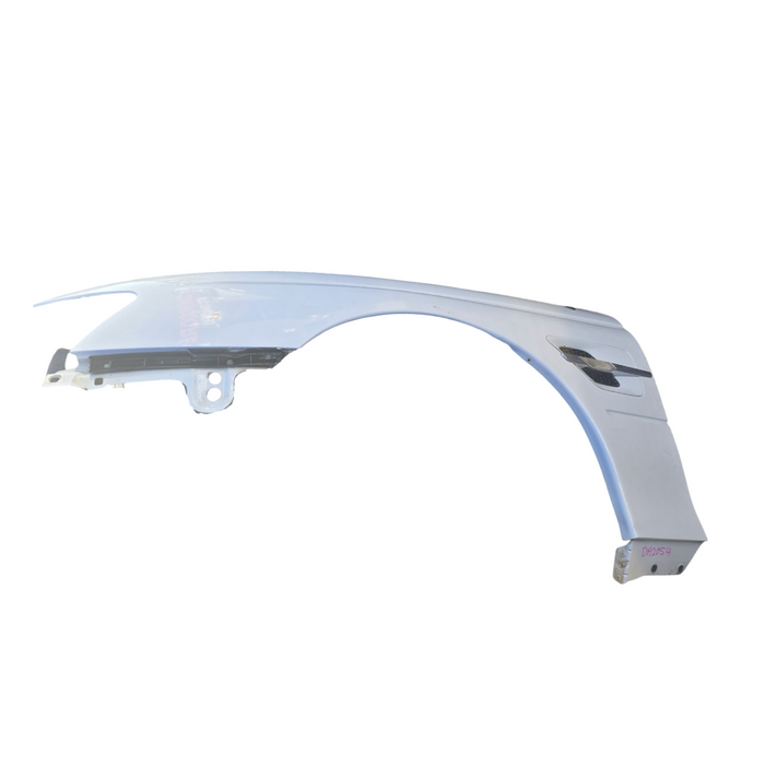 Da2054 - VZ SS Holden Commodore - Passenger Fluted Guard with Blinker - Heron White #J073