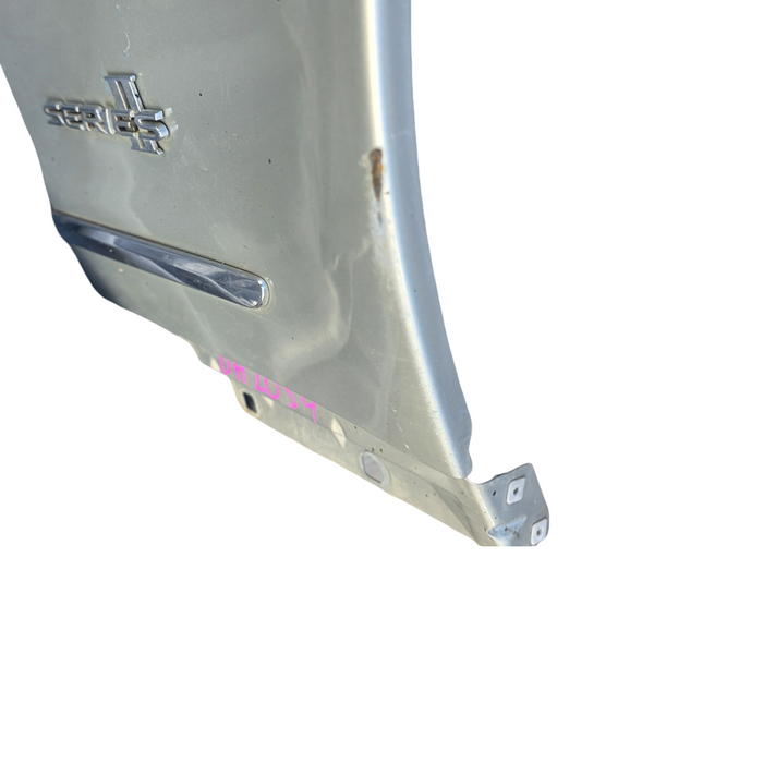 Da2059 - VE Holden Calais - Driver Front Guard with Chrome Trim - Silvery Pearl colour