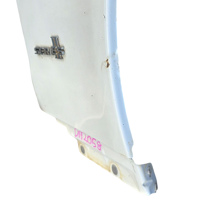 Da2058 - VE Holden Commodore - Driver's Front Guard - Heron White #J073