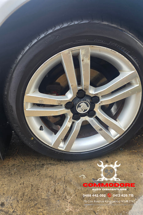 A323 - VE SV6 Holden Commodore Wagon Series I 284,XXXkms V6 Auto Paint Code #636R Switchblade Silver