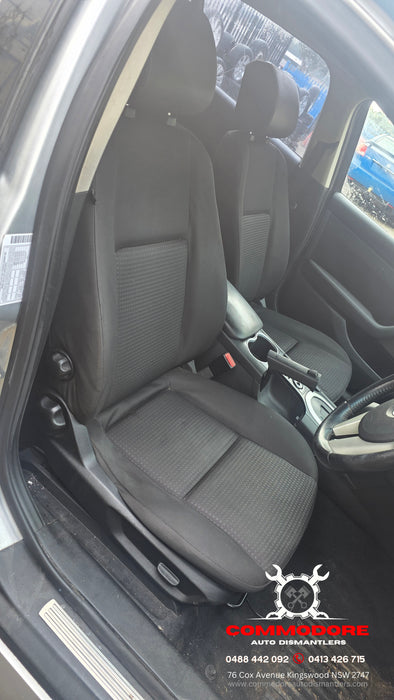 A323 - VE SV6 Holden Commodore Wagon Series I 284,XXXkms V6 Auto Paint Code #636R Switchblade Silver