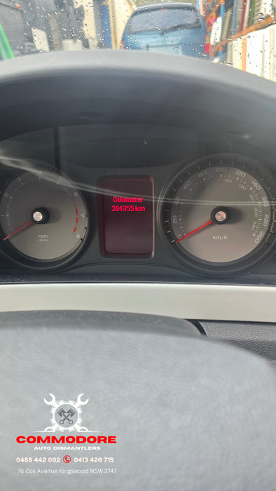 A323 - VE SV6 Holden Commodore Wagon Series I 284,XXXkms V6 Auto Paint Code #636R Switchblade Silver