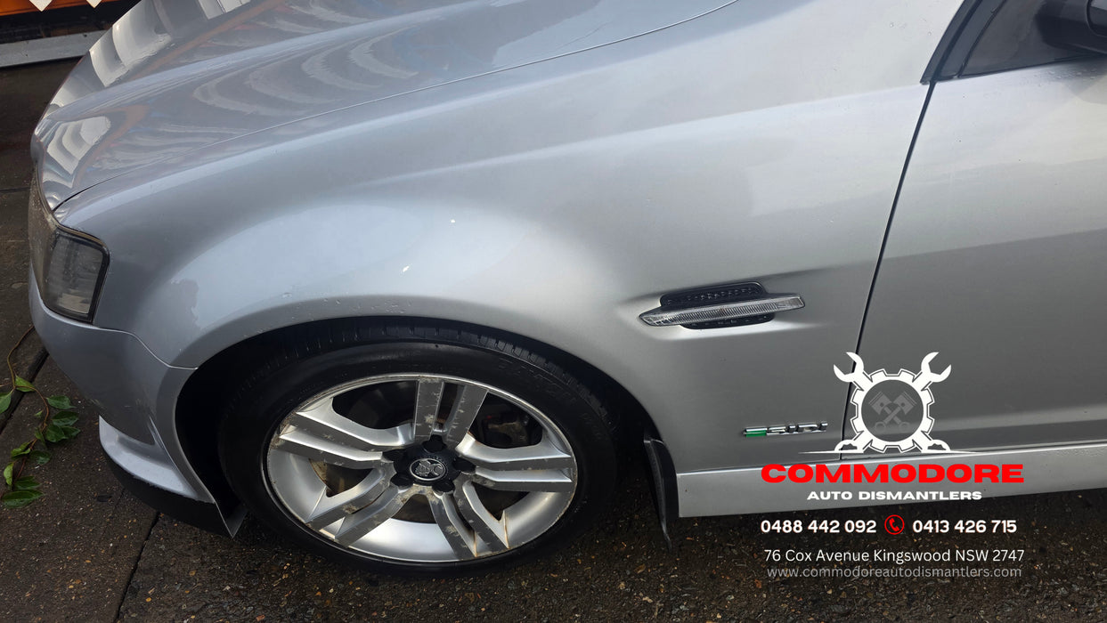 A323 - VE SV6 Holden Commodore Wagon Series I 284,XXXkms V6 Auto Paint Code #636R Switchblade Silver