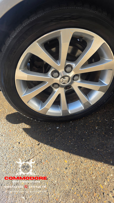 A325 - VE Holden Calais V, 2008 V6 LY7, 5 Speed Auto M82 238,XXXkms Paint Code #348N NICKLE METALLIC