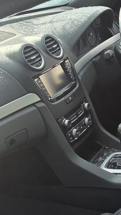 EX005 - VE SERIES II Holden Commodore Z-Series - Gloss Black Holden-IQ Entertainment System / Digital Stereo & Climate Control System