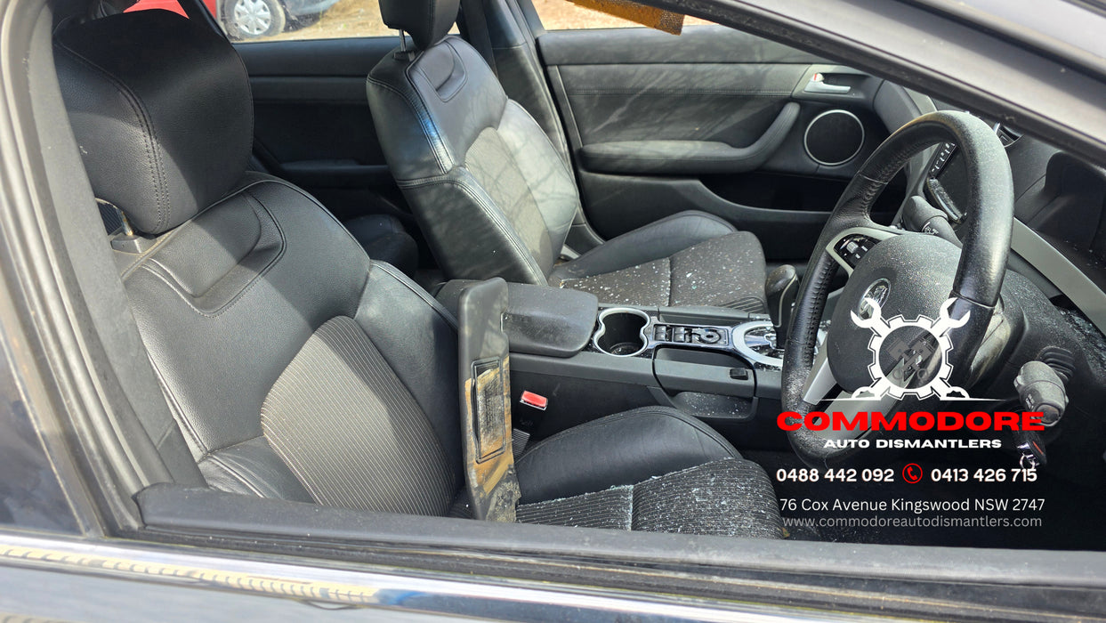 EX005 - VE SERIES II Holden Commodore Z-Series Sedan - Centre Console Assembly w/ Lid & Rear Vents (TWO TONED)