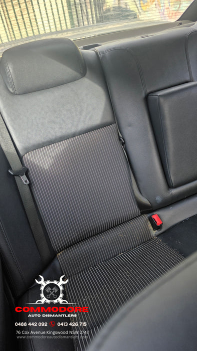 EX005 - VE Holden Commodore Z SERIES II Sedan - Rear Seat Assembly - LEATHER/CLOTH