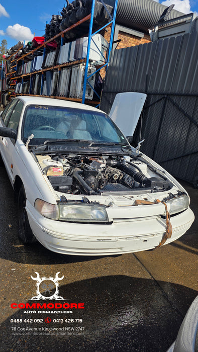 A331 - April 1993 VP Holden Commodore Berlina Sedan V6, Auto White 174,XXXkms