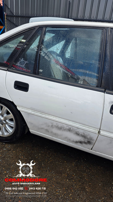 A331 - April 1993 VP Holden Commodore Berlina Sedan V6, Auto White 174,XXXkms