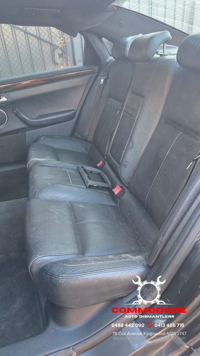 A332 - WM Holden Caprice - V6 LY7, Auto M82, Paint Code #690F Phantom Black