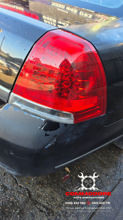 A332 - WM Holden Caprice - V6 LY7, Auto M82, Paint Code #690F Phantom Black