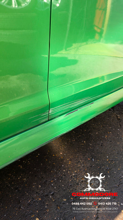 A333 - VE Holden Commodore SV6 Series I Sedan - Atomic Green #609R