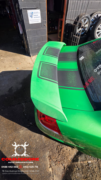 A333 - VE Holden Commodore SV6 Series I Sedan - Atomic Green #609R
