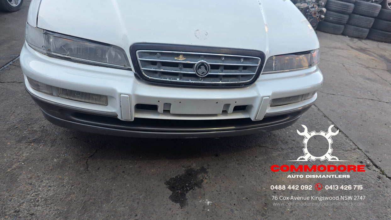 A334 - VS Holden Statesman Sedan Alaskan White V6 Auto 296,XXXkms