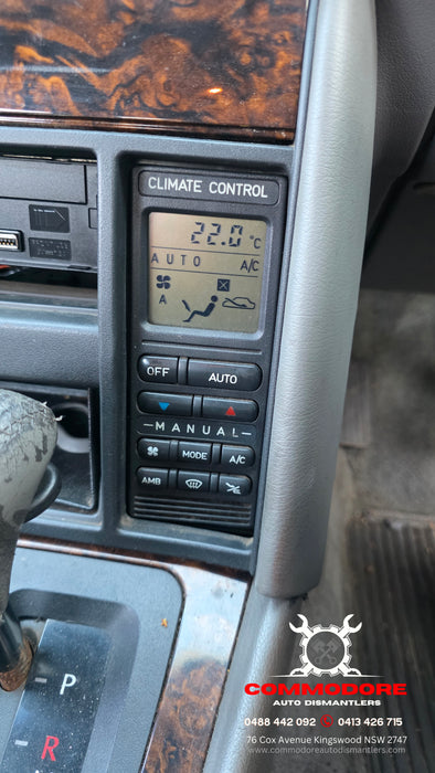 A334 - VS Holden Statesman Sedan Alaskan White V6 Auto 296,XXXkms