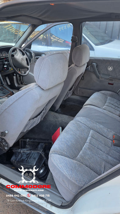 A334 - VS Holden Statesman Sedan Alaskan White V6 Auto 296,XXXkms