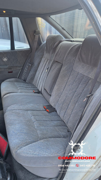 A334 - VS Holden Statesman Sedan Alaskan White V6 Auto 296,XXXkms