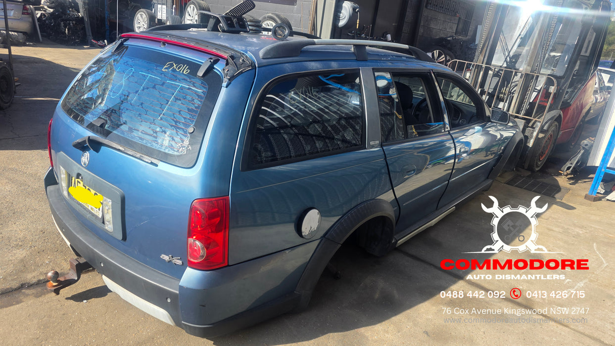 A338 - VZ Holden Adventra Wagon V6 Auto Bermuda Blue #946J