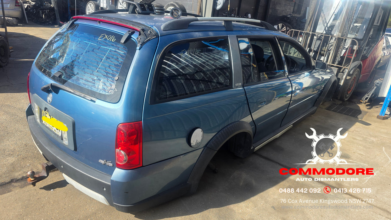 A338 - VZ Holden Adventra Wagon V6 Auto Bermuda Blue #946J