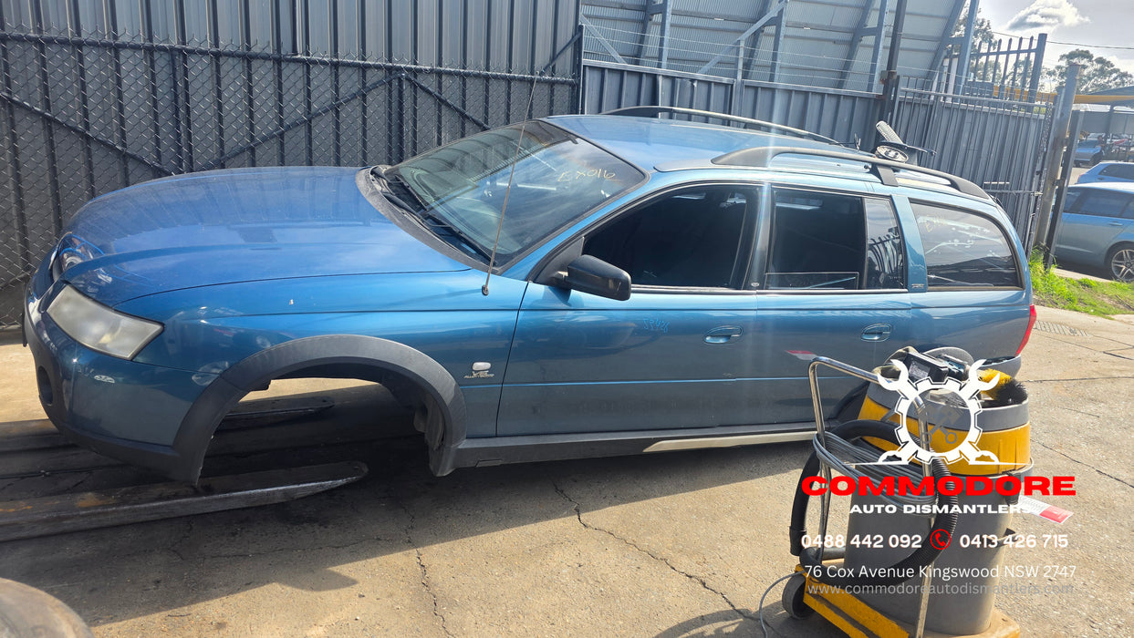 A338 - VZ Holden Adventra Wagon V6 Auto Bermuda Blue #946J