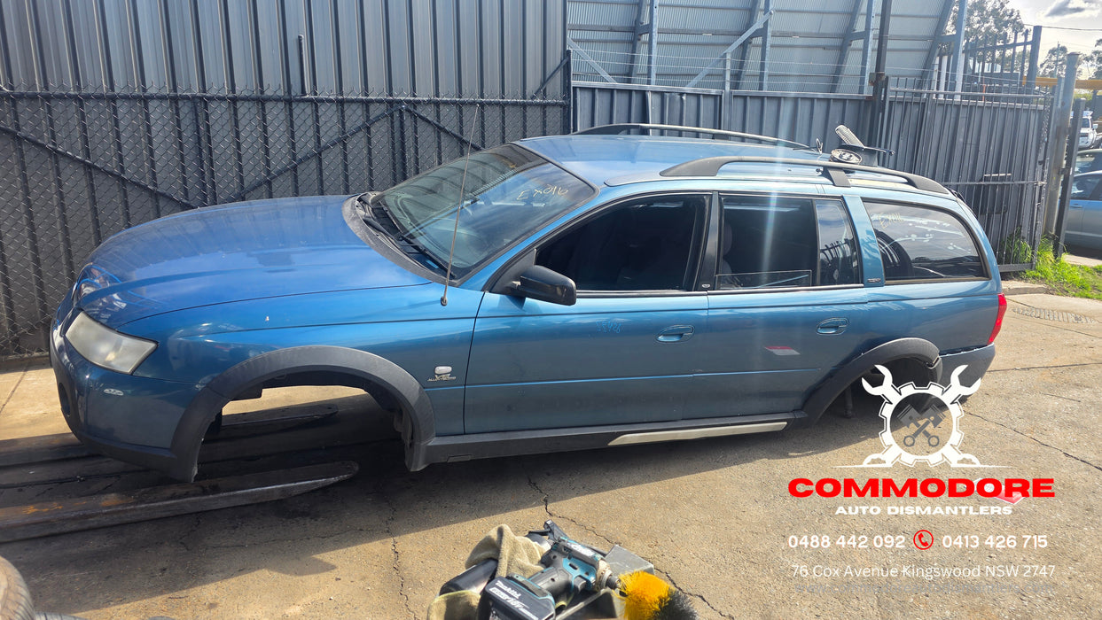 A338 - VZ Holden Adventra Wagon V6 Auto Bermuda Blue #946J