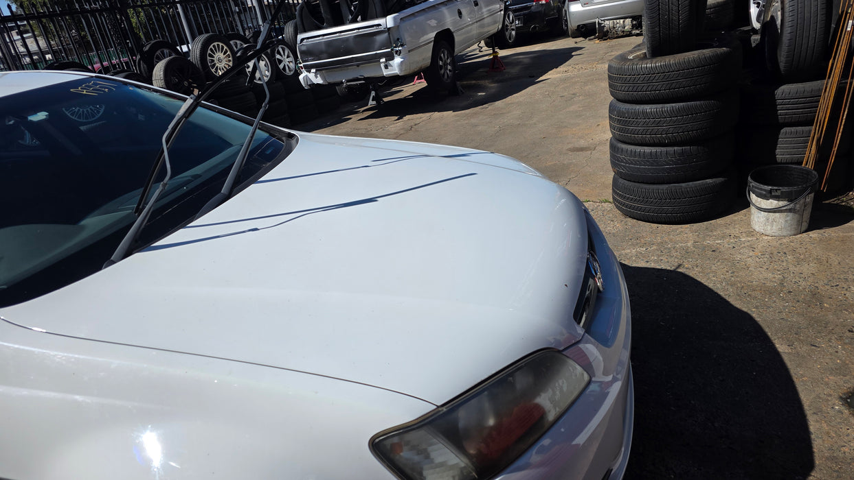 A337 - VE Holden Commodore Omega Wagon V6 LF1, Auto MYB Herron White 283,XXXkms