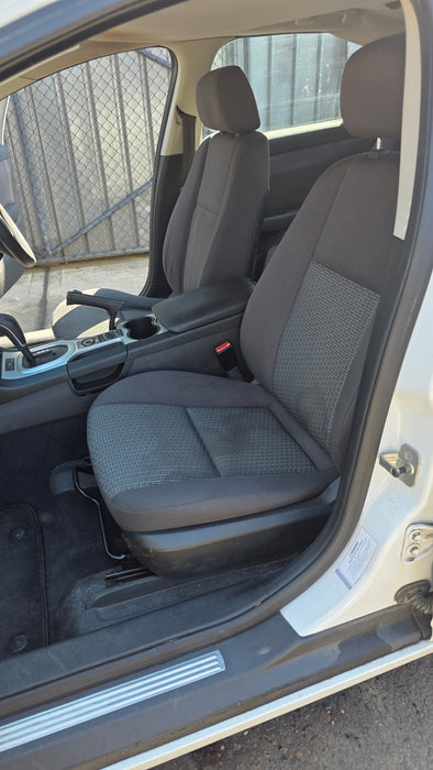 A337 - VE Holden Commodore Omega Wagon V6 LF1, Auto MYB Herron White 283,XXXkms