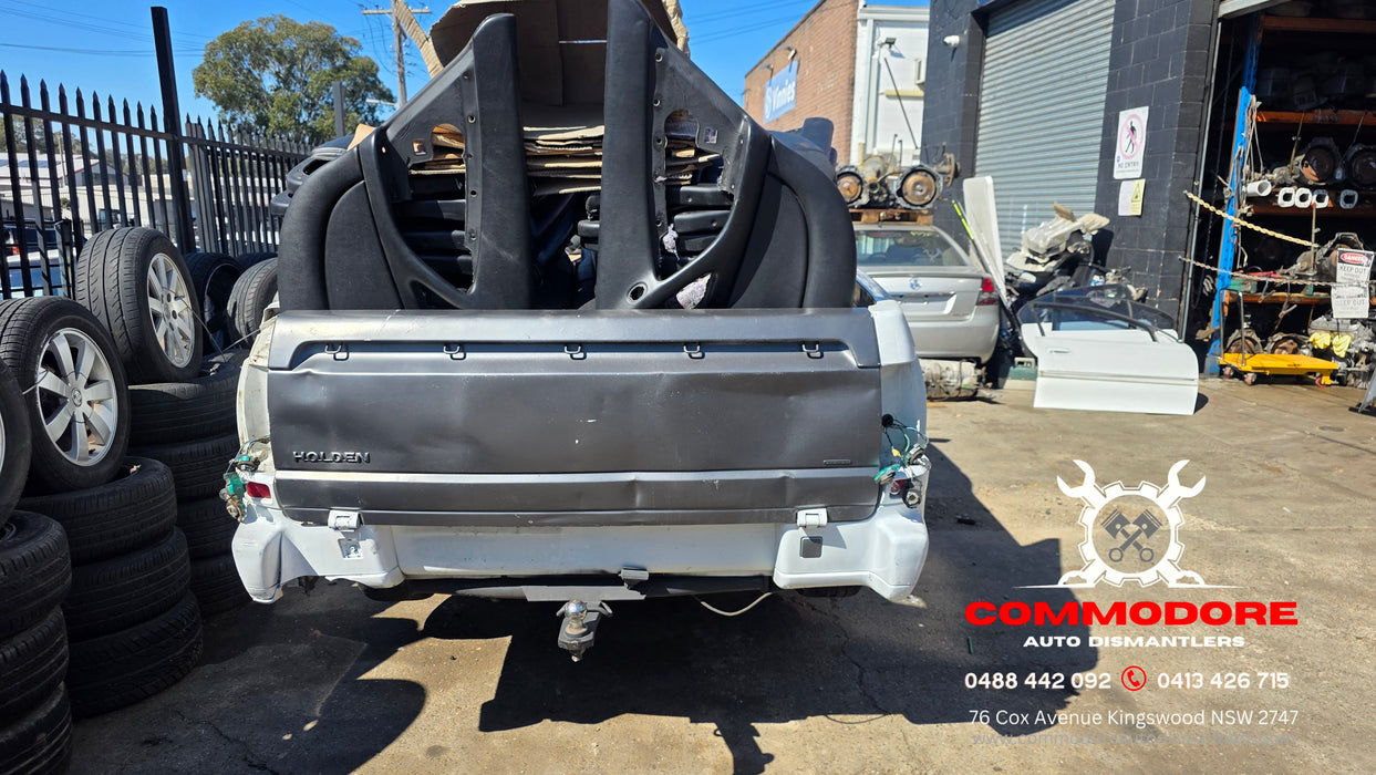 A336 - VS Holden Commodore SIII Utility - Rear Bumperette Reflector