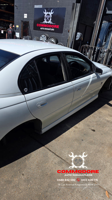 A345 - VZ Holden Commodore SV6 Sedan - Herron White #679F