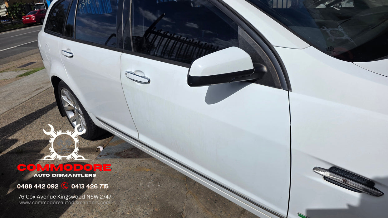 A346 - VE Holden Calais V Wagon - Herron White #679F 282,XXXkms