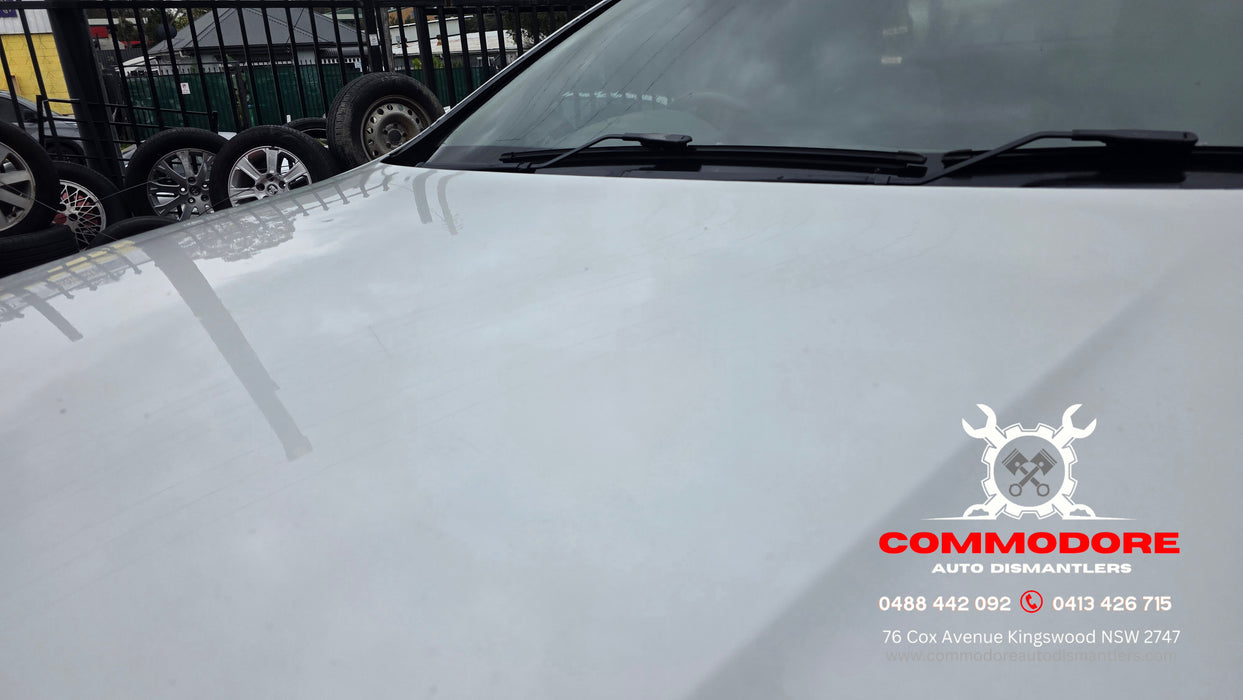 A347 - VE SV6 Holden Commodore Utility - V6 LY7, 4 Speed Auto M30 Heron white #679F