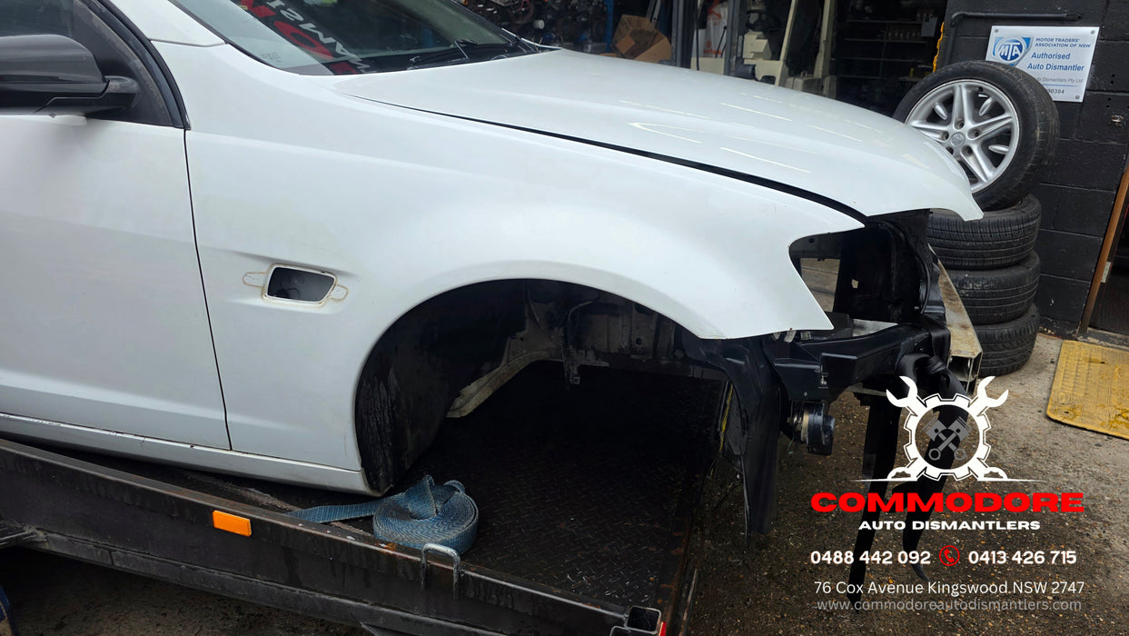 A347 - VE SV6 Holden Commodore Utility - V6 LY7, 4 Speed Auto M30 Heron white #679F