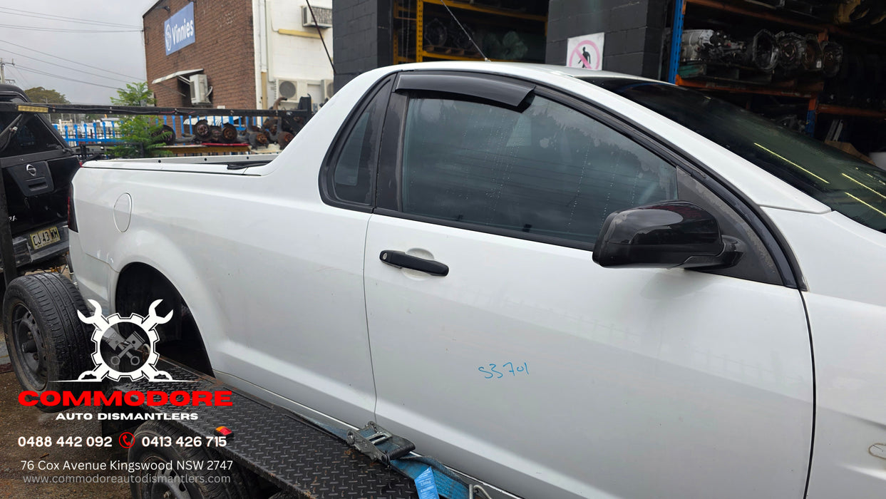 A347 - VE SV6 Holden Commodore Utility - V6 LY7, 4 Speed Auto M30 Heron white #679F