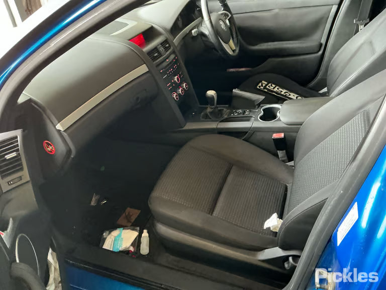 A310 - VE Holden Commodore UTE SV6, Manual 257,XXXkms Paint Code #608R Voodoo Blue