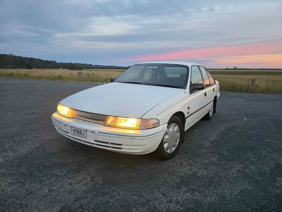 1992 VP Holden Commodore Sedan - 200,XXXkms, V6 Auto IRS Suspension White ***FOR SALE***