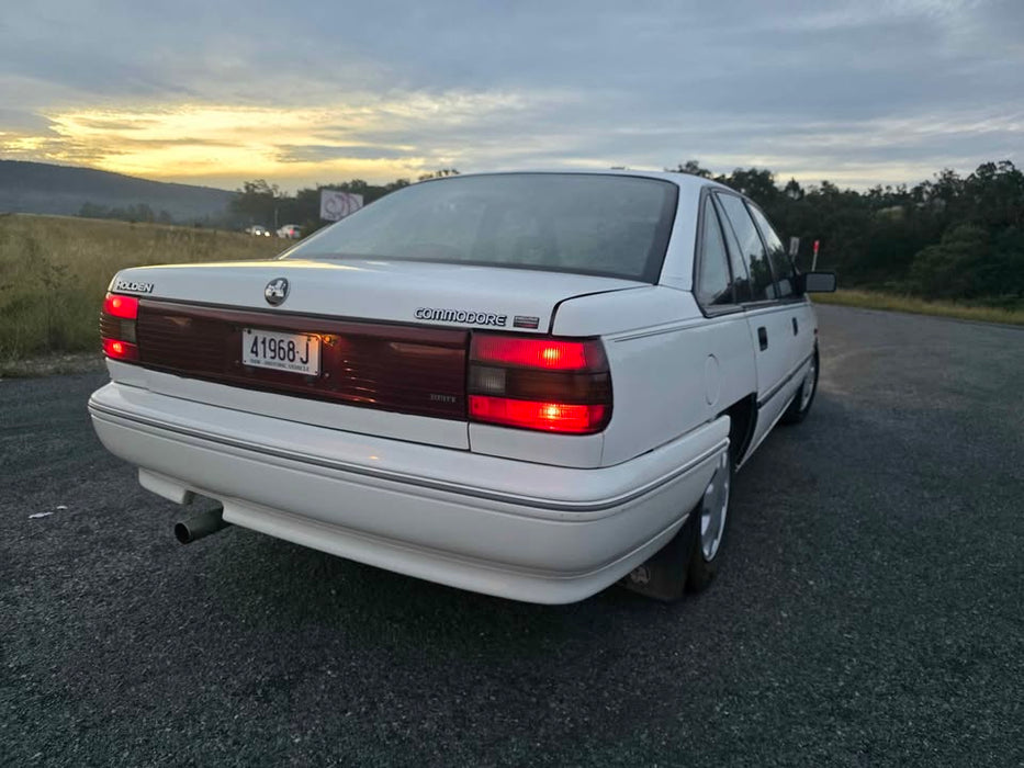 1992 VP Holden Commodore Sedan - 200,XXXkms, V6 Auto IRS Suspension White ***FOR SALE***