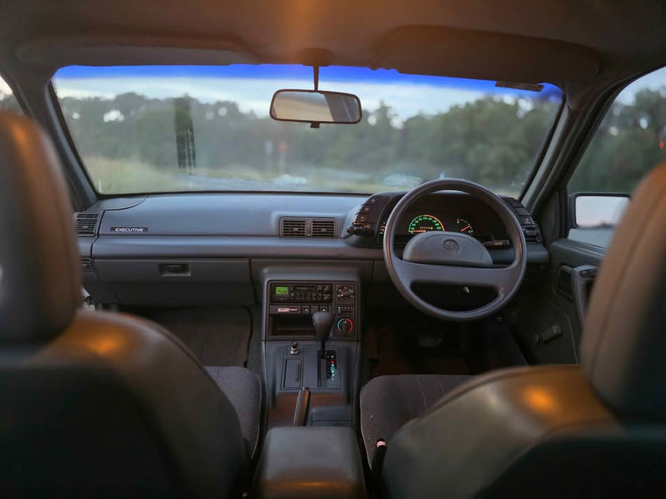 1992 VP Holden Commodore Sedan - 200,XXXkms, V6 Auto IRS Suspension White ***FOR SALE***