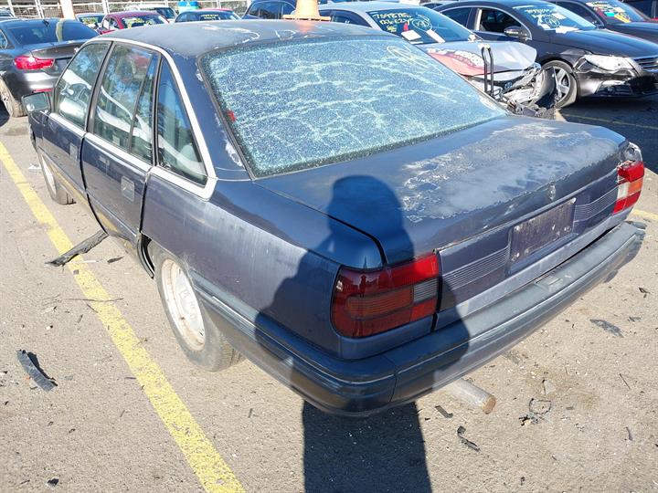 A144 - VN Holden Commodore BT1 (1991) - V6 MANUAL Cluster LG2 - 169, 953kms (IS) P/N: 92038488
