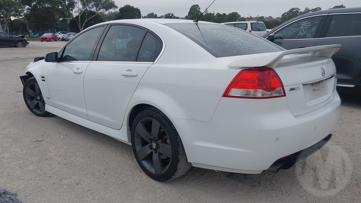 A204 - VE SV6 Holden Commodore SERIES II - Cluster LFX V6 AUTO - 145, 113kms (LVL 1 SV6) P/N: 92456705