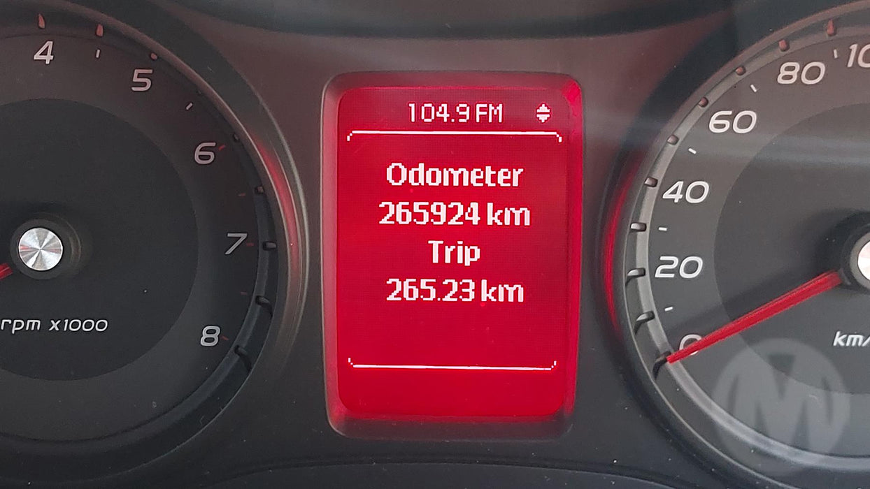 A229 - VE SV6 Holden Commodore SERIES II Utility (2011) - Cluster LLT V6 MANUAL - 265, 924kms (LVL 1 SV6) P/N: 92257348