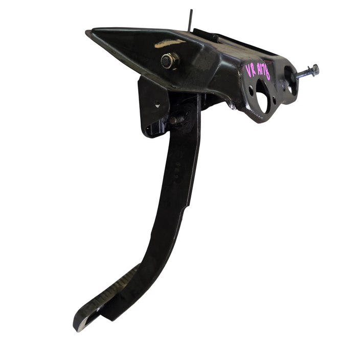 A178 - VR HOLDEN STATESMAN - Brake Pedal Assembly