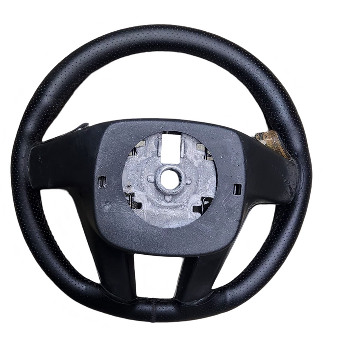 DA003 - VF - Leather Steering Wheel