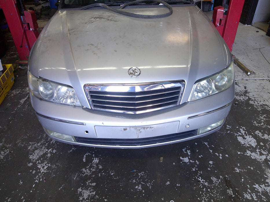 A059 - WL HOLDEN CAPRICE SEDAN - FRONT BAR - QUICKSILVER #470G